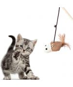 caña de pescar para gatito con un palo y una cuerda y un ratón para jugar